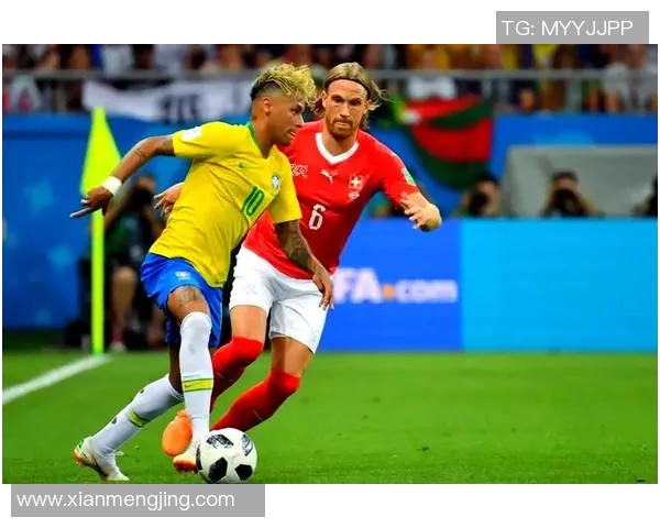 足球明星聚餐时尚穿搭大揭秘一起欣赏他们的独特风格与魅力