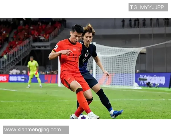 足球明星球鞋遭抢夺事件引发广泛关注球迷热议安全问题与明星保护措施